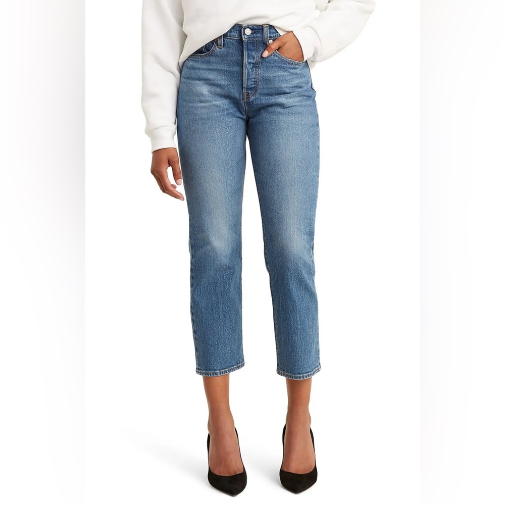 Levi’s Wedgie High Waist Crop Straight Leg Jeans (Cloud Bank)